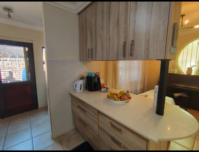 3 BEDROOM HOUSE FOR SALE IN KARENPARK